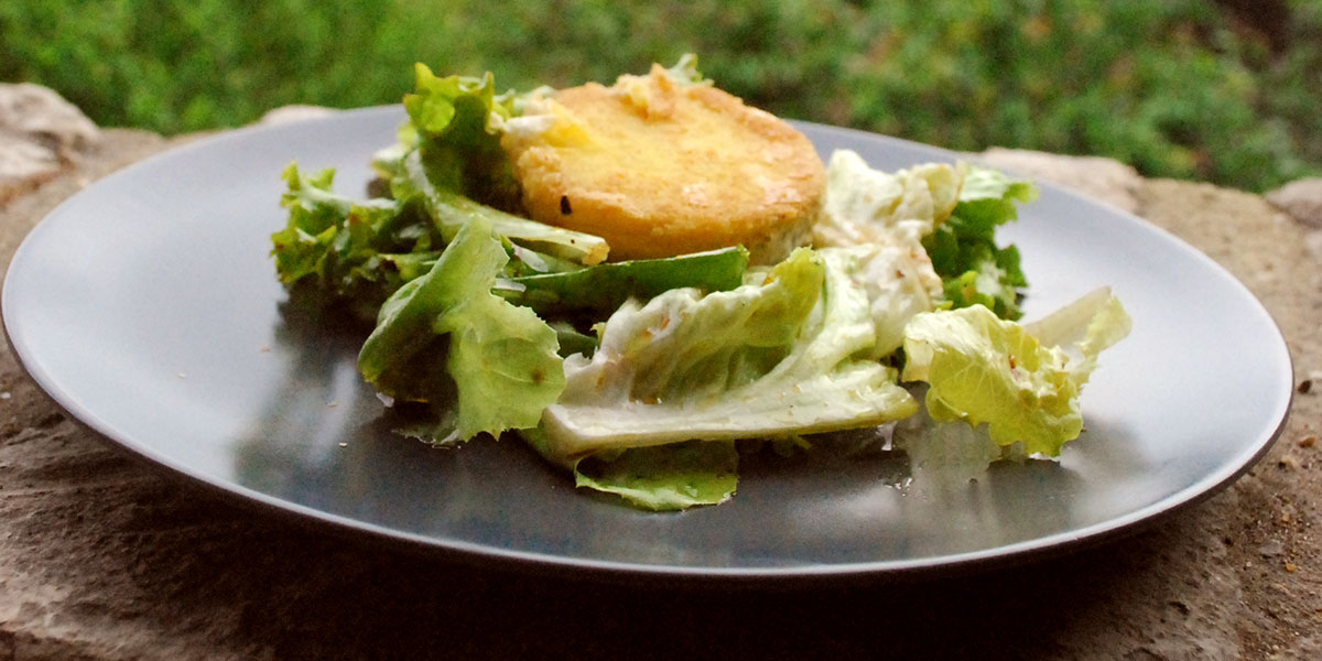 Warm goat cheese salad